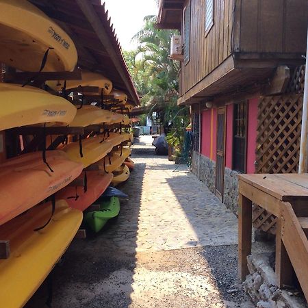 Sea Breeze Inn West End Exterior foto
