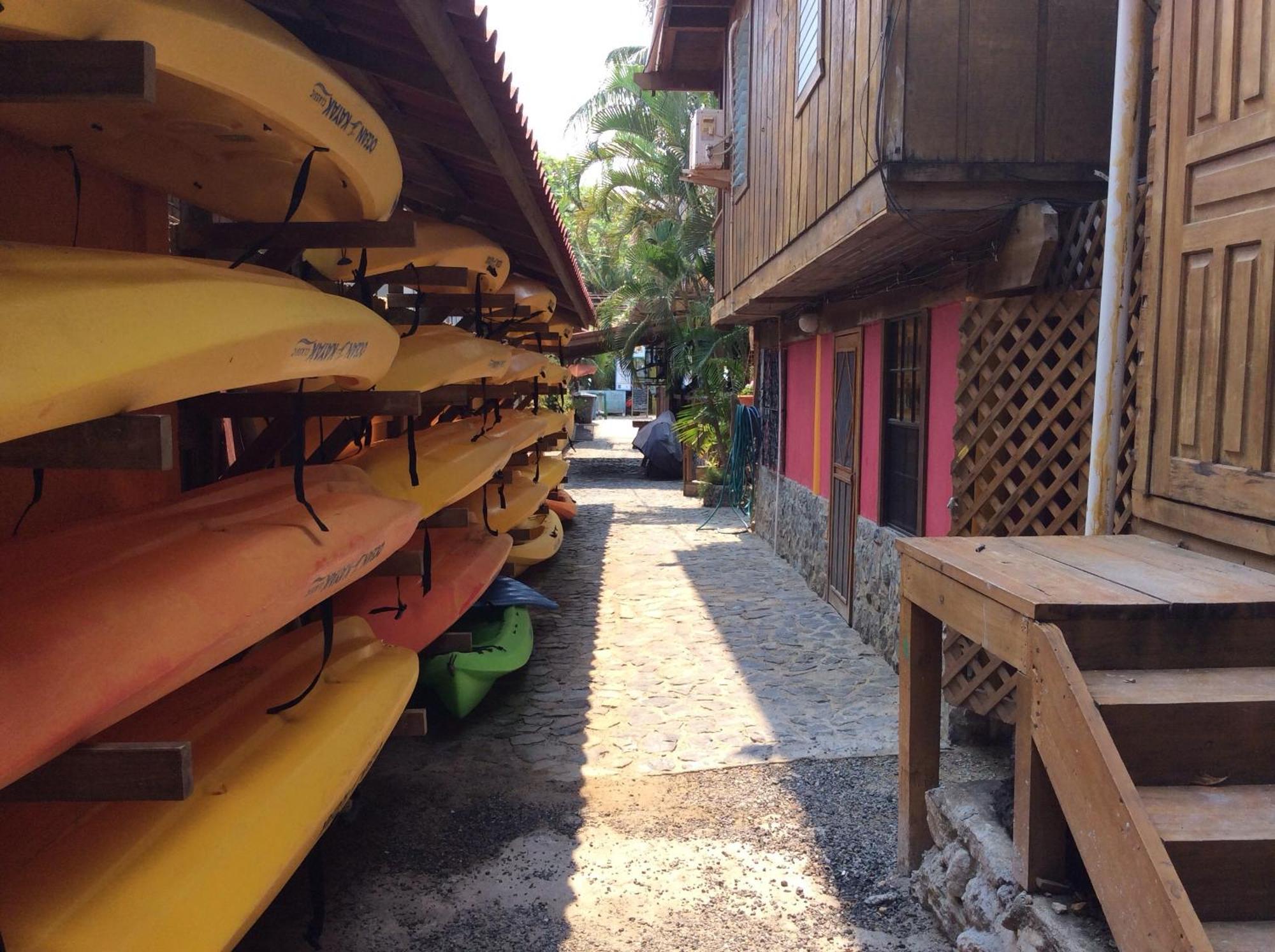 Sea Breeze Inn West End Exterior foto