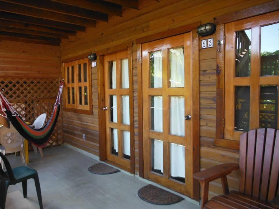 Sea Breeze Inn West End Exterior foto